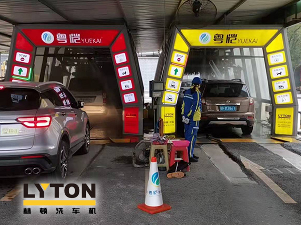 新一代車主生活服務(wù)商，油干凈、車干凈，車主的不二之選！——粵愷加油站！加油享全自動(dòng)電腦洗車機(jī)免費(fèi)洗車！