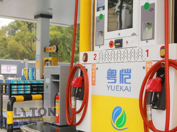 四會(huì)粵愷，一站三套洗車設(shè)備！粵愷加油站復(fù)購(gòu)林頓FX11全自動(dòng)洗車機(jī)