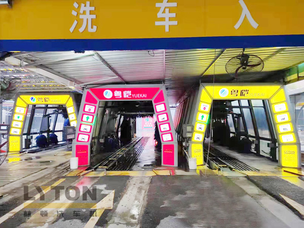 四會(huì)粵愷，一站三套洗車設(shè)備！粵愷加油站復(fù)購(gòu)林頓FX11全自動(dòng)洗車機(jī)