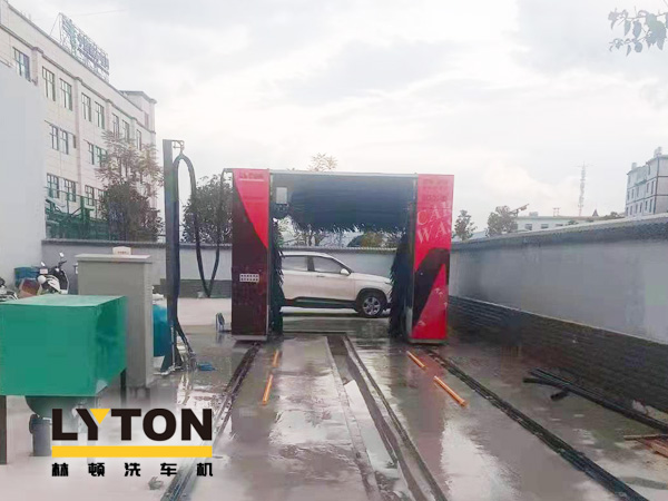 彩云之南，滇中腹地！云南玉溪中石化配置林頓龍門全自動洗車機