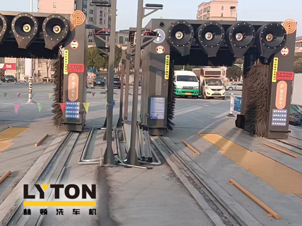 環(huán)保節(jié)水效率高！兩臺(tái)林頓龍門往復(fù)式全自動(dòng)洗車機(jī)即將竣工！