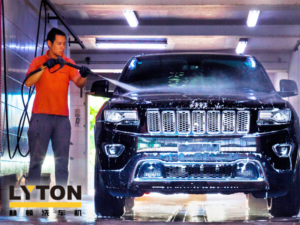人工智能產業(yè)化發(fā)展時代已來臨！電腦洗車機設備接替人工洗車，您準備好了嗎？