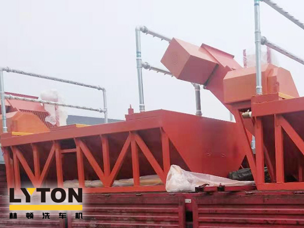 工程類清洗專用滾軸式洗輪機(jī)發(fā)往浙江溫嶺。