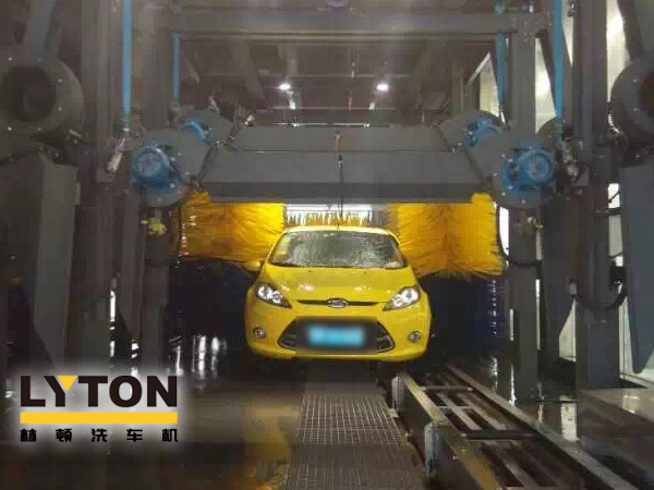 洗車機(jī)一點(diǎn)通——隧道式、往復(fù)式電腦洗車機(jī)工作方式異同點(diǎn)