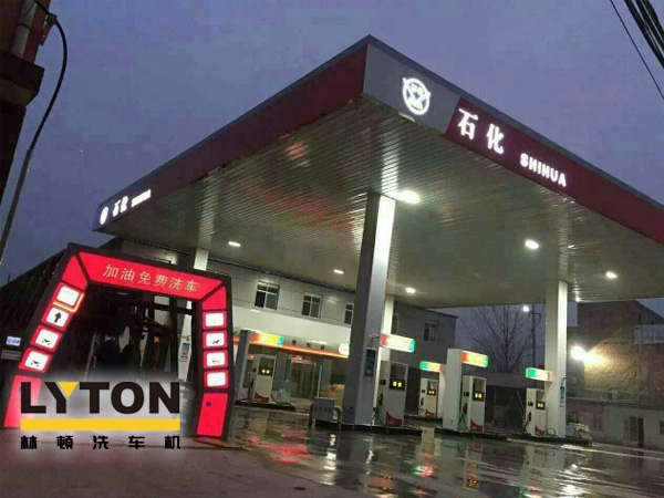 全自動洗車機設(shè)備——加油站、洗車店青睞！車友喜愛！Why？