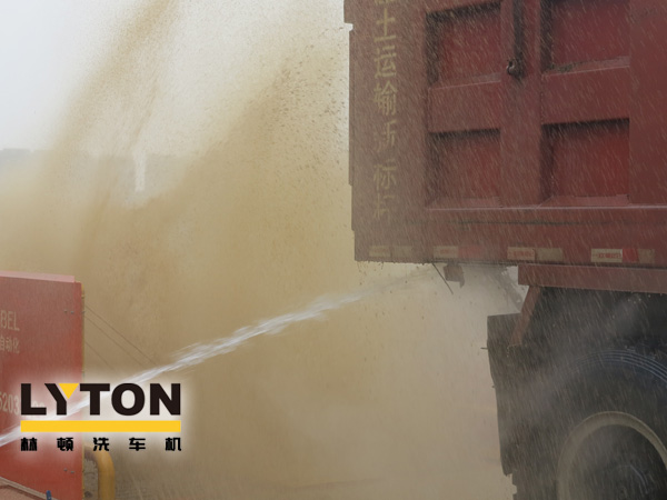 林頓全自動洗車機工程類清洗設(shè)備讓城市更整潔，生活更美好！