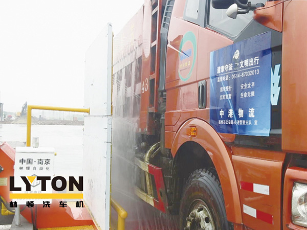 城市治塵“新利器”——工程類洗輪機，有效解決車輪帶泥污染路面難題