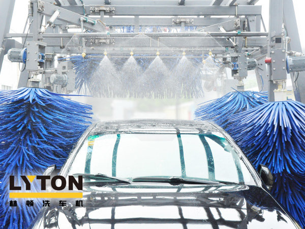 洗車還得“高科技”，林頓全自動洗車機(jī)專注洗車，5分鐘讓您的愛車煥亮一新