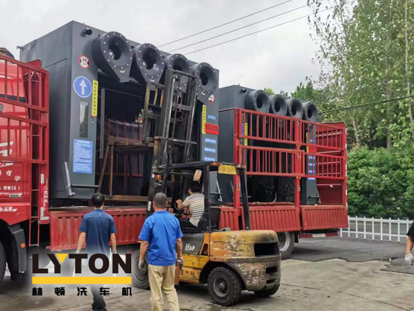 全力以赴促生產(chǎn)，全自動(dòng)洗車(chē)機(jī)發(fā)貨忙不停！秋天是收獲的季節(jié)，九月加油，林頓加油！