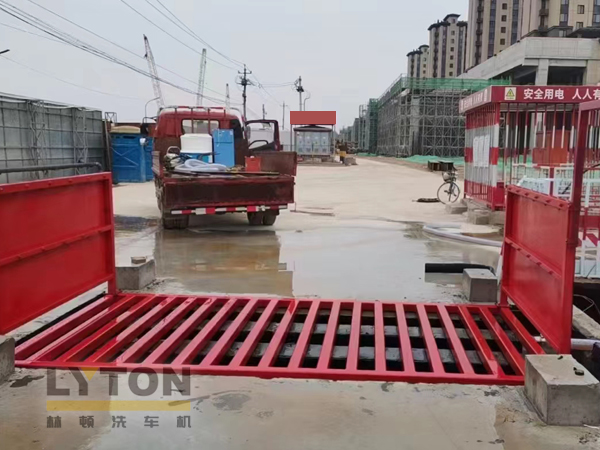 林頓工地洗車機(jī)！款式多、質(zhì)量穩(wěn)定可靠，滿足不同需求及預(yù)算！